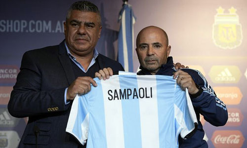 sampaoli-messi-can-nhung-dong-doi-an-y-o-doi-tuyen-argentina