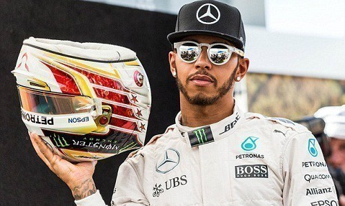 Lewis Hamilton ra mắt mũ bảo hiểm do người hâm mộ thiết kế