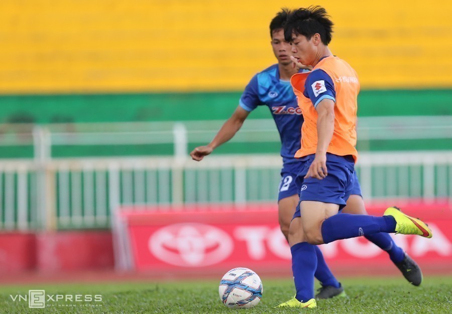 Công Phượng ghi bàn trong buổi tập của U23 Việt Nam