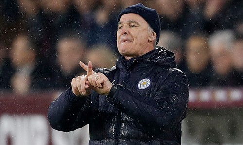 Ranieri: 'Cổ tích Leicester hết rồi, giờ thì chiến đấu để trụ hạng'