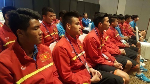 Việt Nam họp rút kinh nghiệm trước trận đấu với Pháp