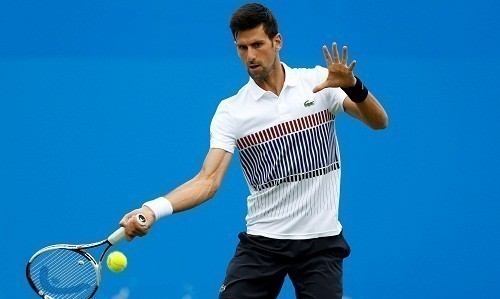 Novak Djokovic thắng trận đầu tiên tại Eastbourne