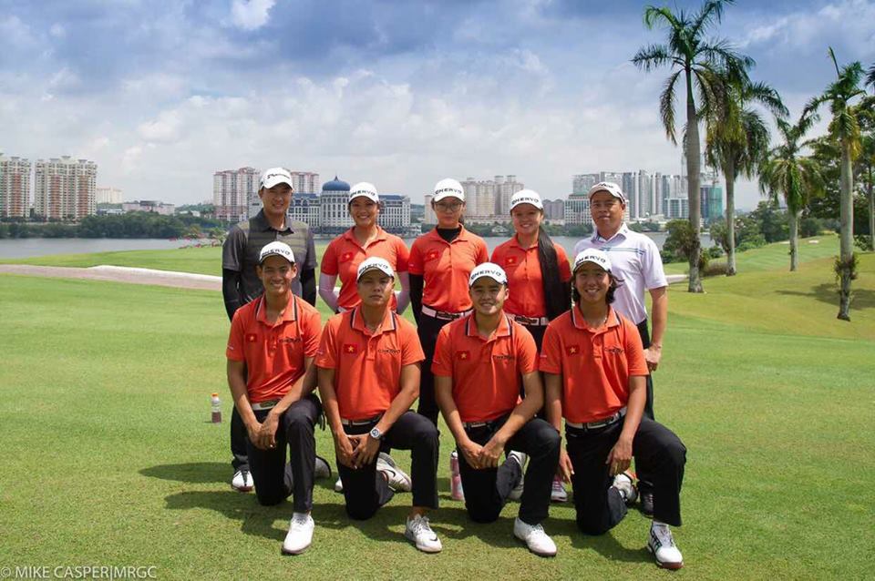 Đội tuyển golf Việt Nam tập huấn tại The Mines Resort - Malaysia, đây cũng là địa điểm thi đấu của SEA Games 29.