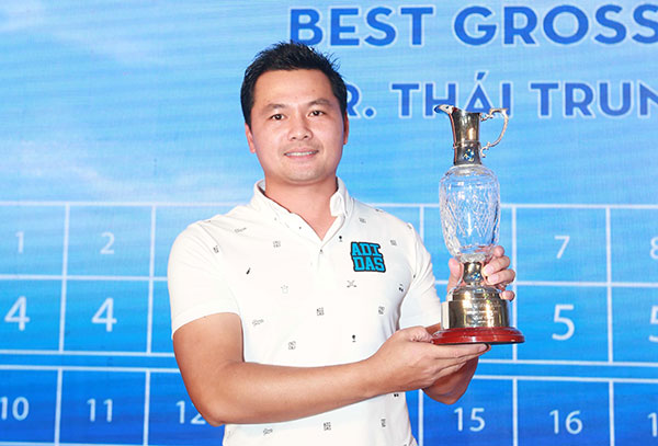 Thái Trung Hiếu lên ngôi vô địch giải Fam Golf Tournament 2017