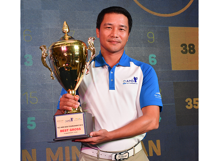 Nguyễn Minh Tuấn lên ngôi vô địch FLC AMD Golf Tournament 2018