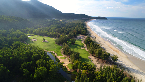 Laguna Golf Lăng Cô được vinh danh trong Top 10 Sân Golf Tốt Nhất Việt Nam 2018