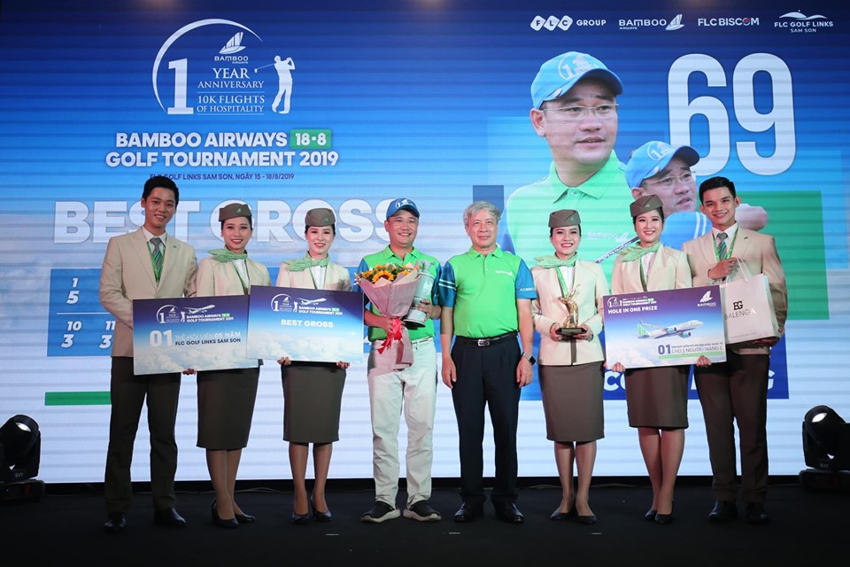 Đánh 69 gậy, golfer Lê Công Dũng lên ngôi vô địch Bamboo Airways 18/8 Golf Tournament 2019