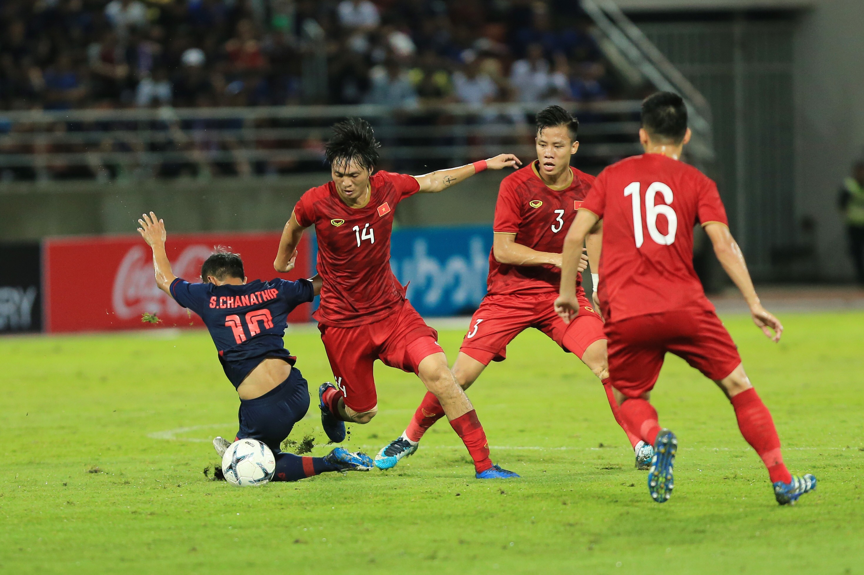 ĐT Việt Nam cầm hòa Thái Lan ở trận mở màn vòng loại World Cup 2022