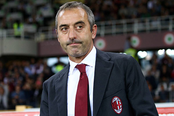 AC Milan trảm tướng sau 4 tháng