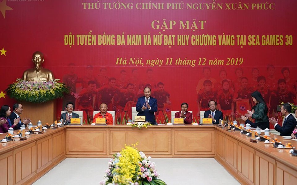 Thủ tướng Nguyễn Xuân Phúc Gặp Mặt, Chiêu đãi  đội tuyển Bóng đá Vô địch SEA Games 30