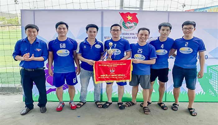 Nha Trang tổ chức giải bóng đá mini nam hưởng ứng Ngày hội thanh niên công nhân năm 2020.