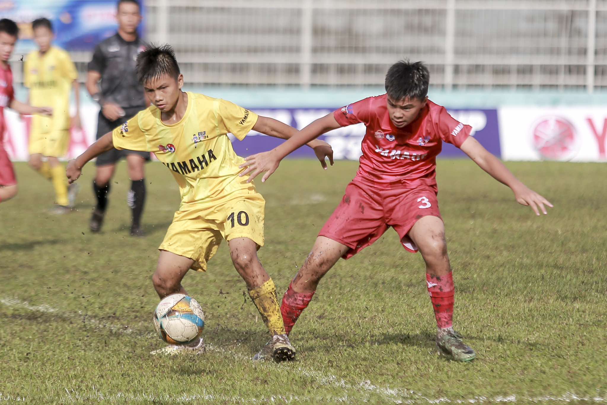 Giải U13 toàn quốc: Sông Lam Nghệ An cùng Hà Nội điền tên minh vào trận chung kết