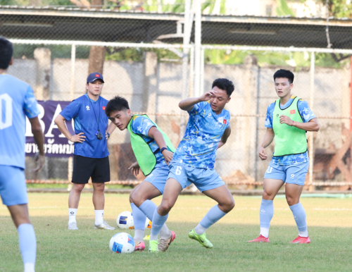 U22 Việt Nam tích cực rèn luyện, hướng tới trận quyết đấu với U22 Malaysia U22 Việt Nam tích cực rèn luyện, hướng tới trận quyết đấu với U22 Malaysia