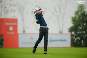Nguyễn Văn Hoà bứt phá, dẫn đầu sau 36 hố tại Hanwha Life - VGA Junior Tour 2026 Nguyễn Văn Hoà bứt phá, dẫn đầu sau 36 hố tại Hanwha Life - VGA Junior Tour 2026